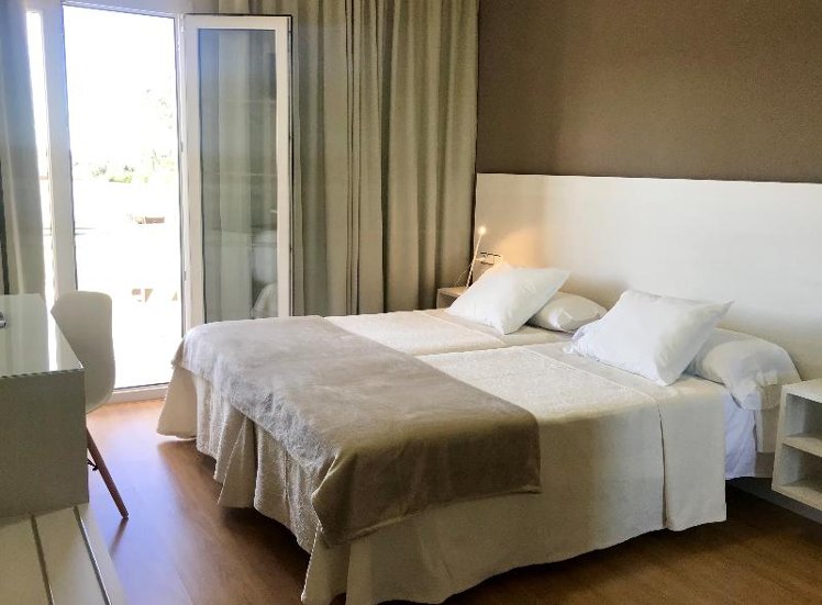 DOUBLE STANDARD Room