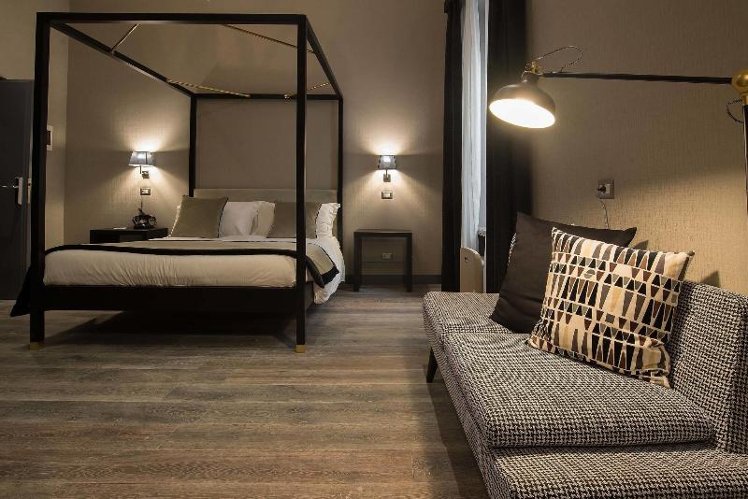 DOUBLE DELUXE QUEEN BED Room