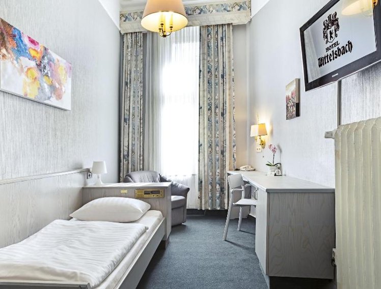 SINGLE STANDARD Room