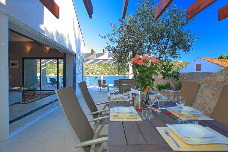 VILLA FIVE BEDROOMS WITH PRIVATE POOL Room