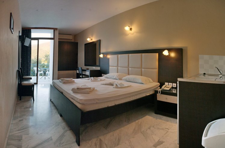 Double or Twin CAPACITY 3 Room