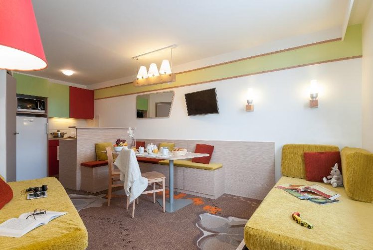 APARTMENT CAPACITY 5 Room