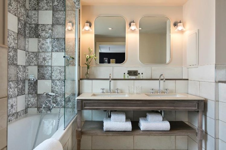 DOUBLE DUPLEX Room