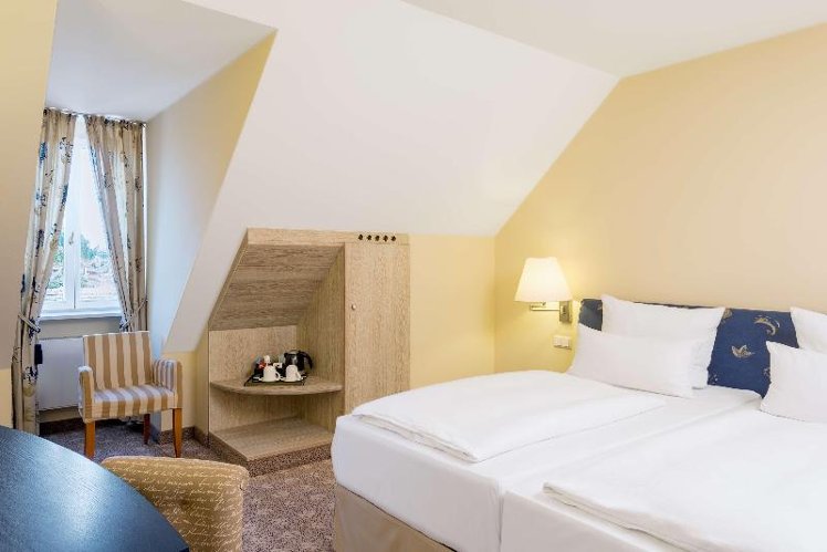 DOUBLE SUPERIOR WITH VIEWS Room