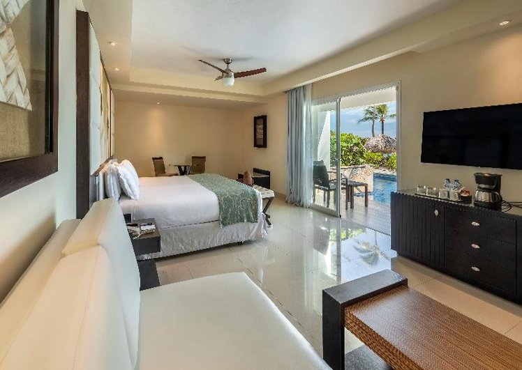 DOUBLE LUXURY Room