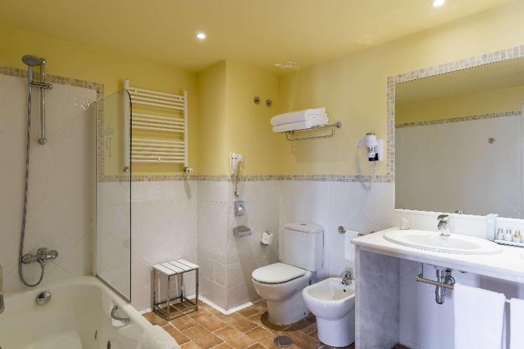 DOUBLE SUPERIOR Room