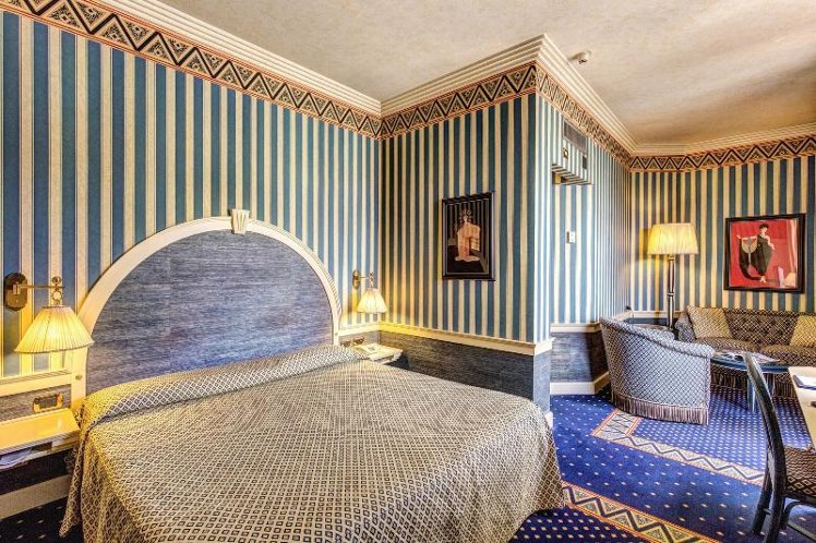 TWIN SUPERIOR Room