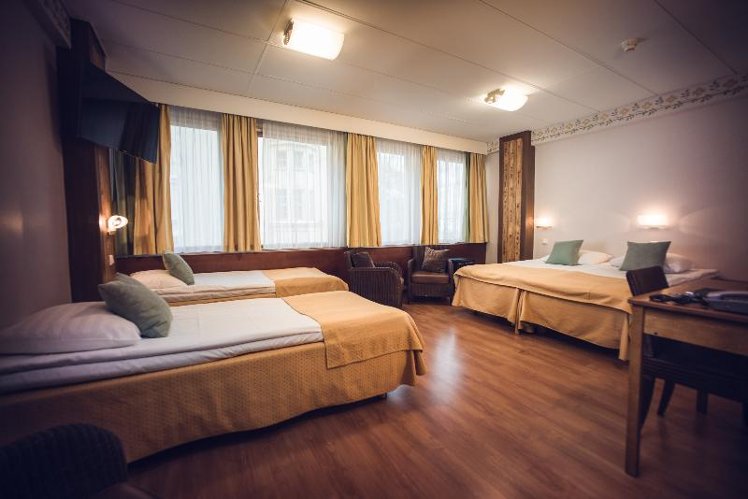 QUADRUPLE ONE BEDROOM ONE BATHROOM Room