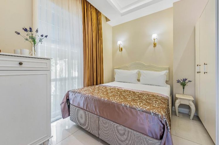 DOUBLE SINGLE USE STANDARD Room