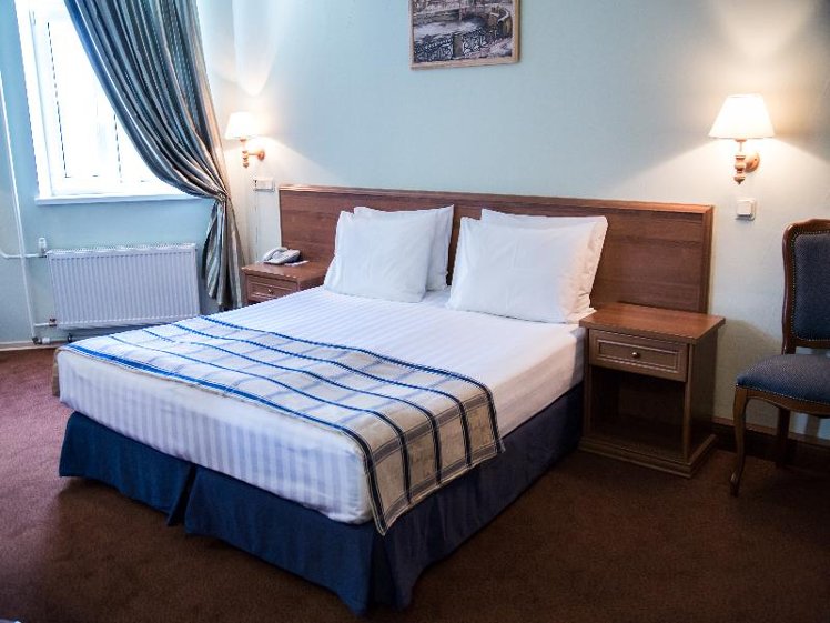 DOUBLE SINGLE USE STANDARD Room