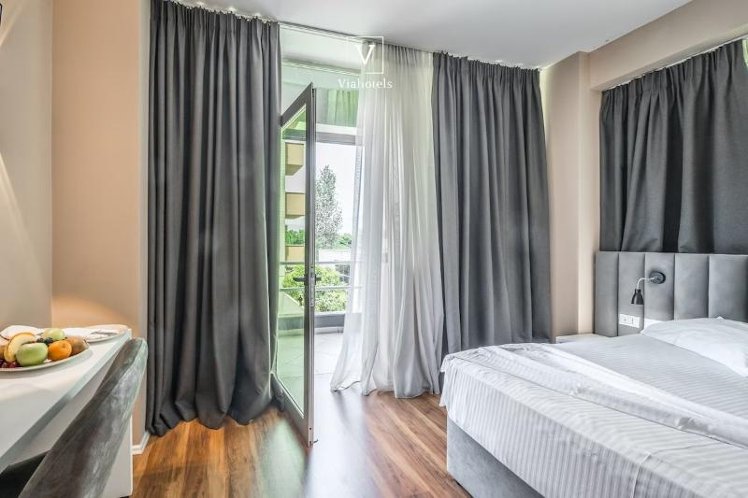 JUNIOR SUITE DELUXE Room