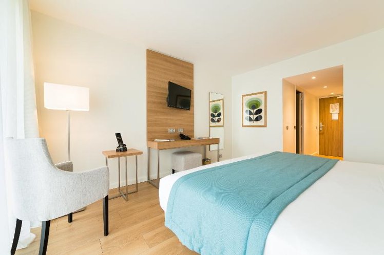 DOUBLE SUPERIOR Room