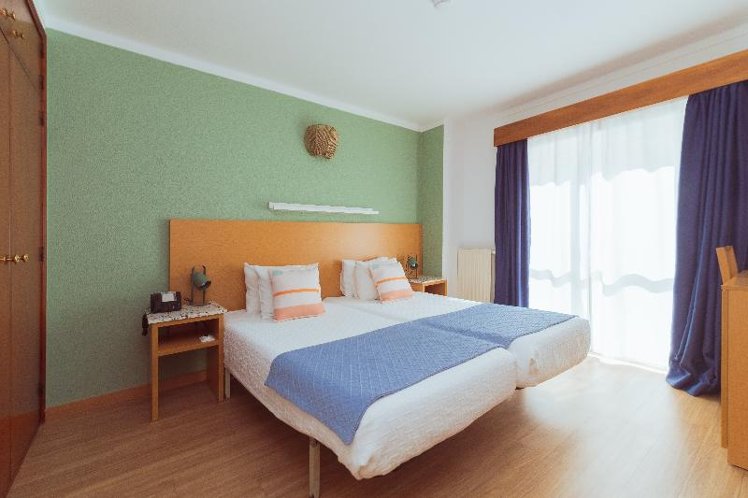Double or Twin SIDE SEA VIEW Room