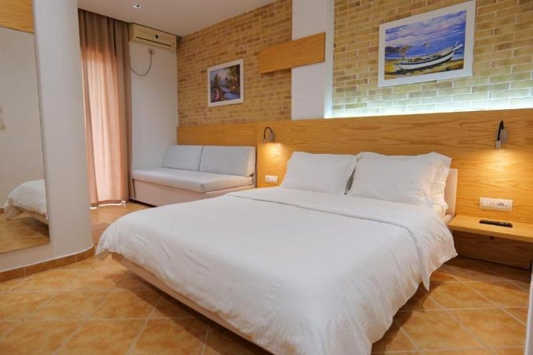 DOUBLE SUPERIOR WITH BALCONY Room