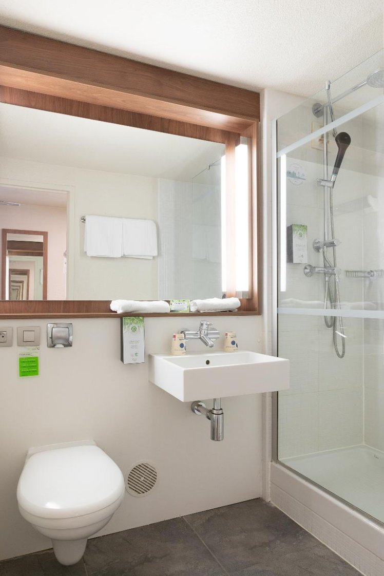 DOUBLE STANDARD Room