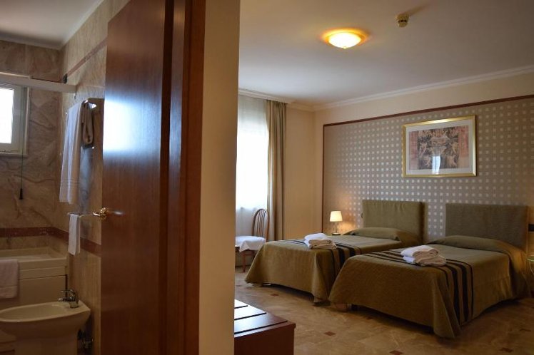 Hotel Palace 2000