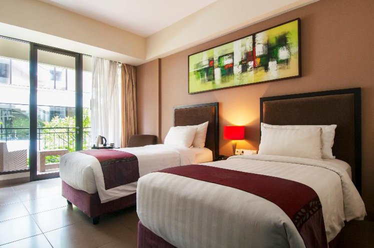 Double or Twin DELUXE Room