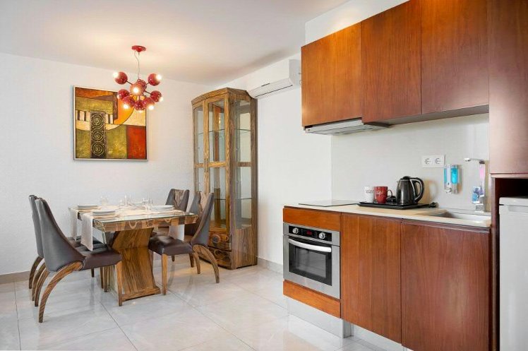 Monicca Collection Suites & Residences