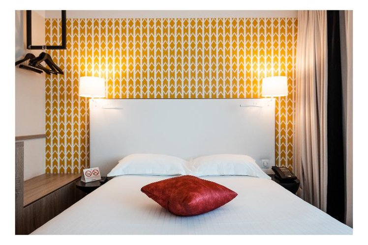 DOUBLE STANDARD Room