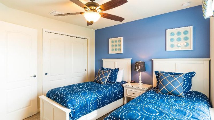 HOME SEVEN BEDROOMS WITH PRIVATE POOL Room