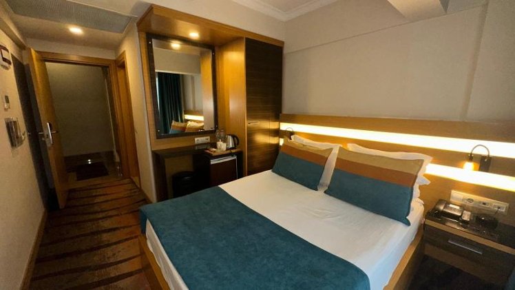 DOUBLE SINGLE USE SEA VIEW Room