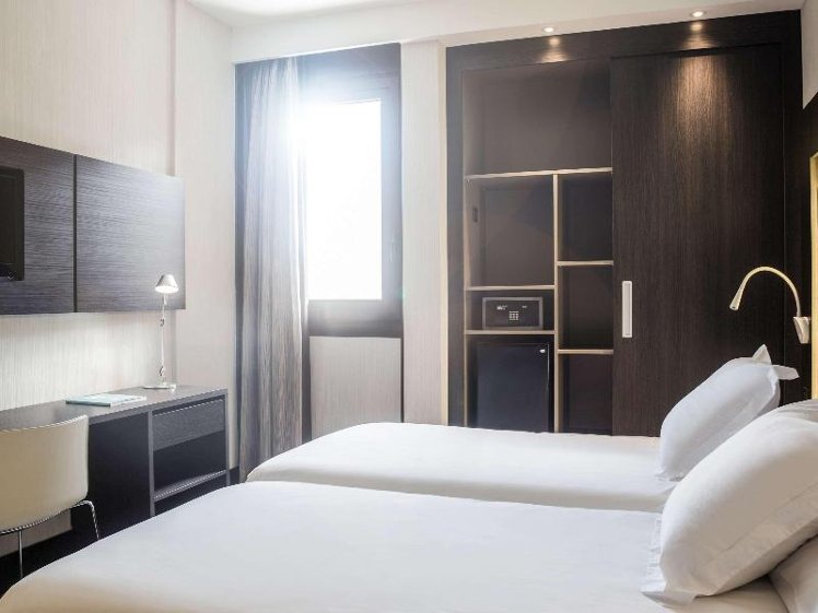 TWIN SUPERIOR Room