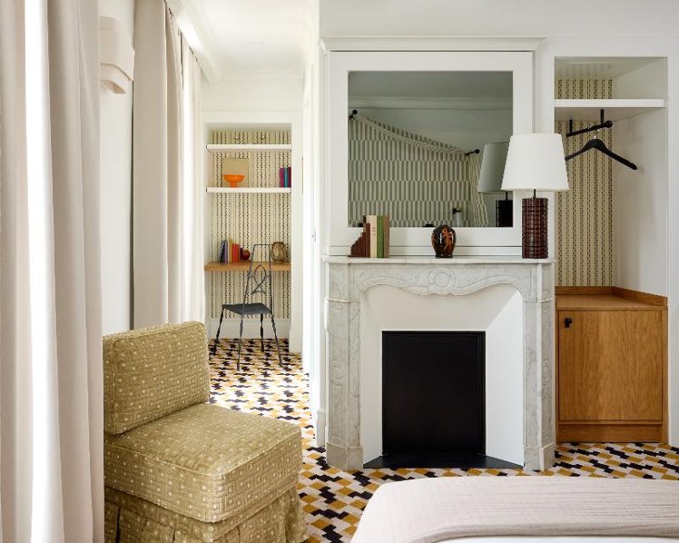 Double or Twin DELUXE Room