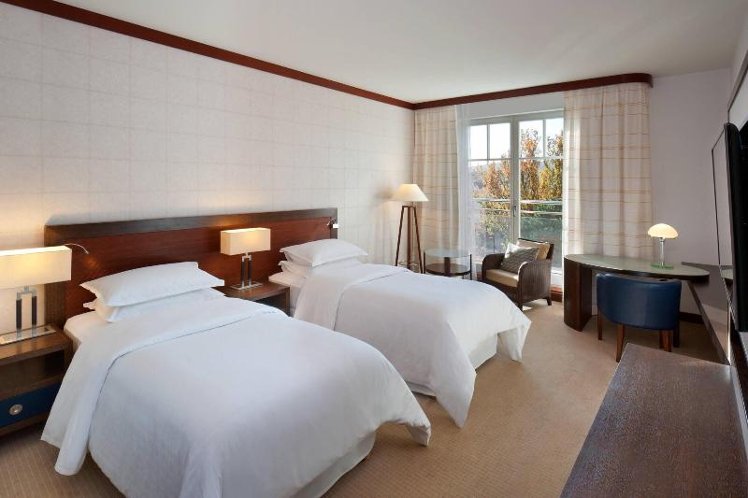 TWIN SUPERIOR Room
