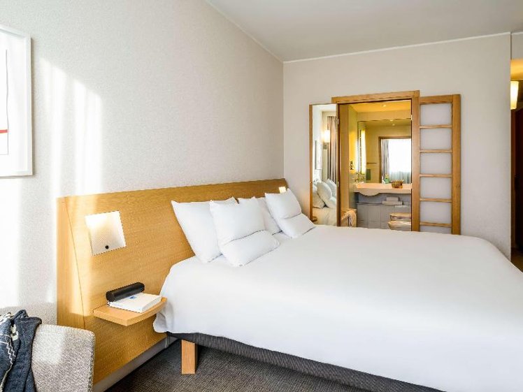SINGLE STANDARD Room