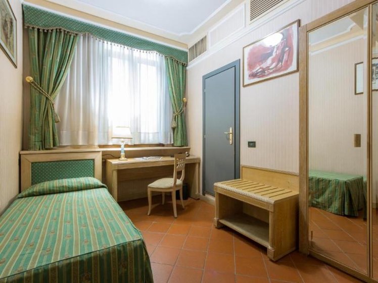 SINGLE CLASSIC Room