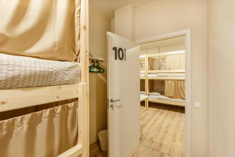 Bed in dormitory CAPACITY 6 Room