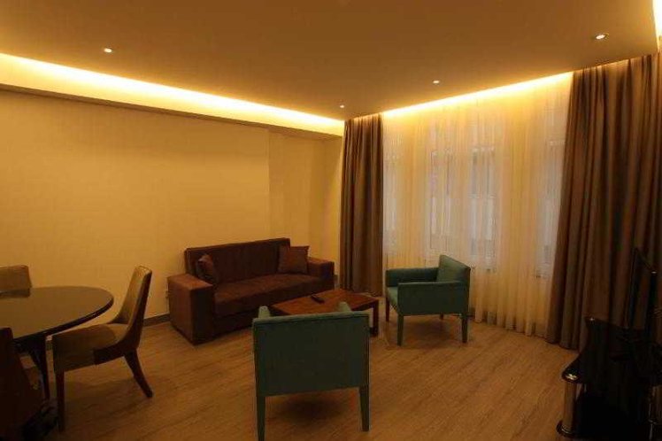 SINGLE DELUXE Room
