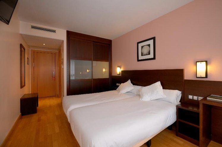 DOUBLE STANDARD Room