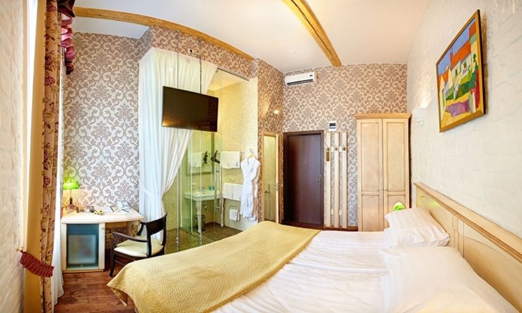 DOUBLE STANDARD Room