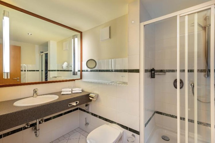 SINGLE STANDARD Room
