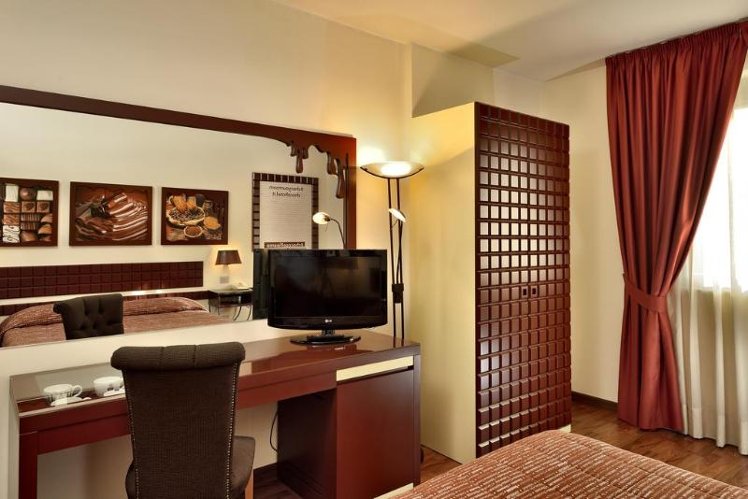 DOUBLE SUPERIOR Room