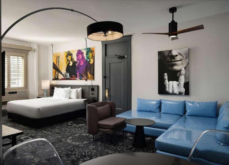 JUNIOR SUITE Accessible Room