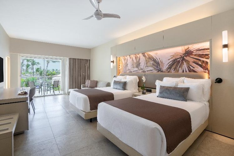 JUNIOR SUITE POOL VIEW Room