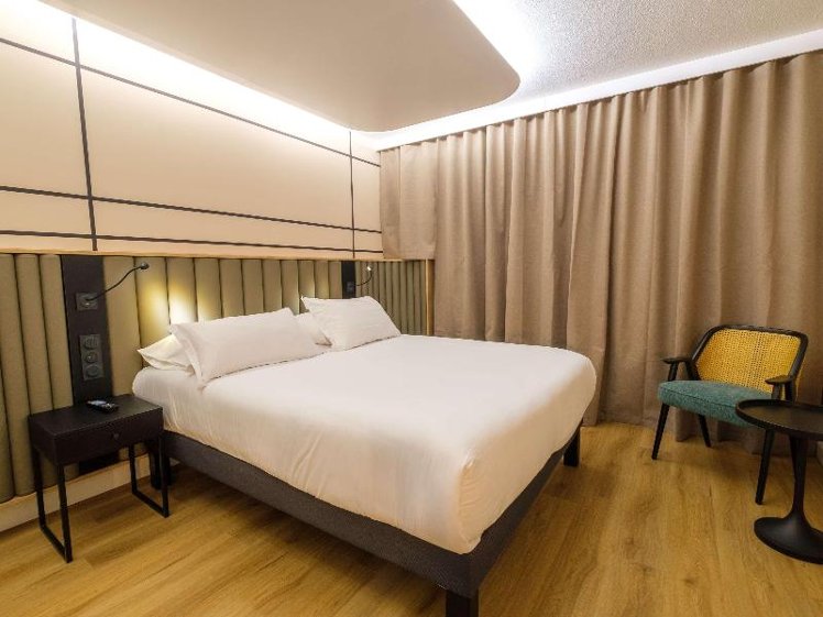 TWIN CLASSIC Room