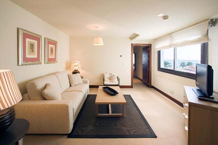 JUNIOR SUITE STANDARD Room