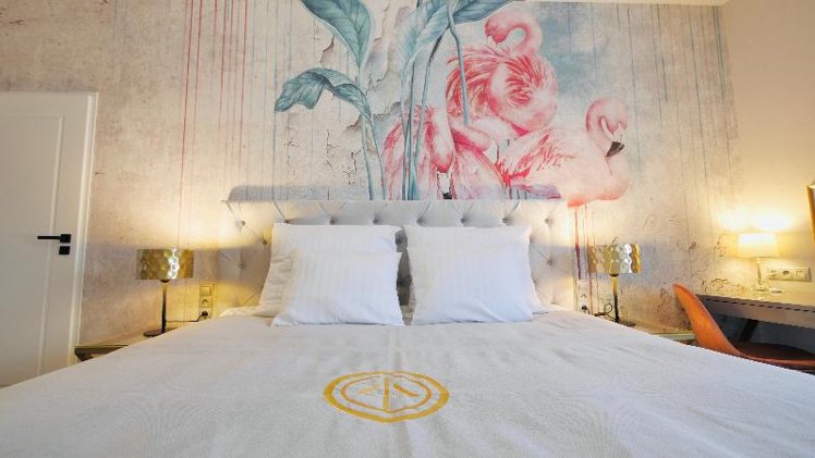 DOUBLE STANDARD Room