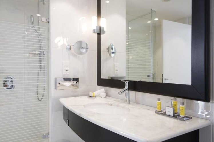 TWIN DELUXE Room