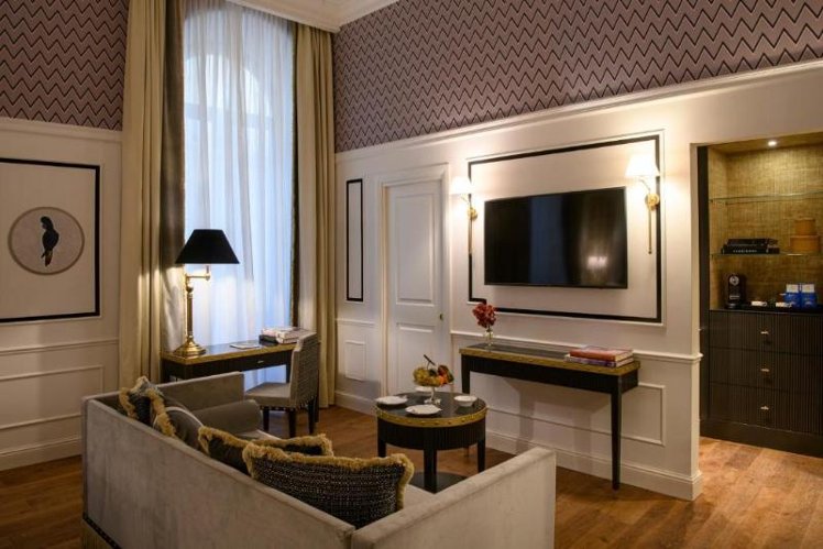 JUNIOR SUITE TWO QUEEN BEDS Room