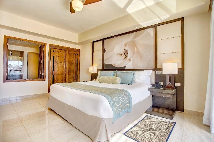 SUITE WITH JACUZZI Room