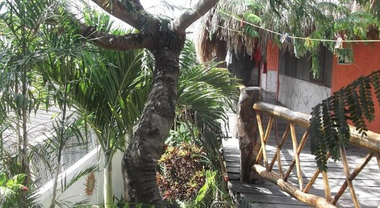 L.Hotelito