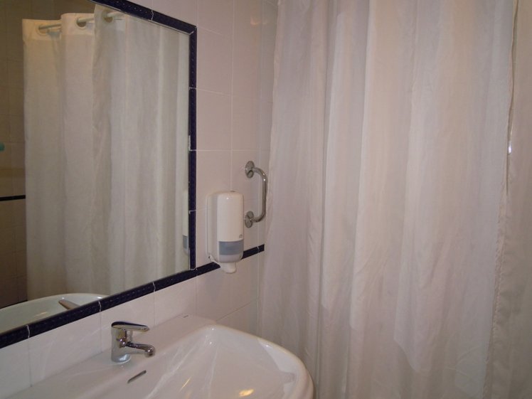 DOUBLE STANDARD Room