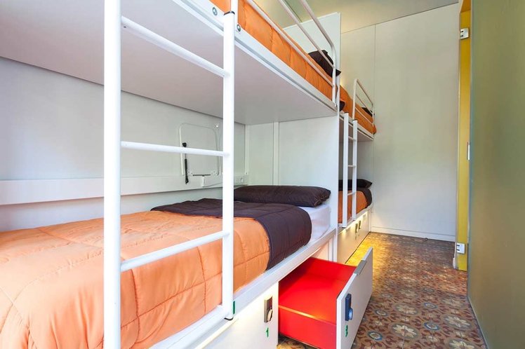 TRIPLE STANDARD Room