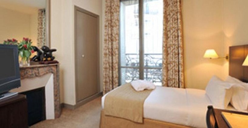 SINGLE STANDARD Room