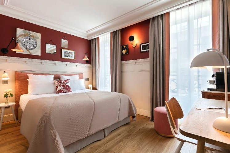 DOUBLE SUPERIOR Room