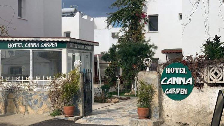 Canna Garden Hotel